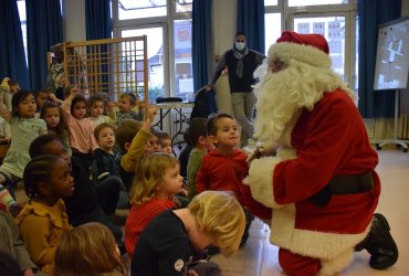 PÈRE NOËL DANS LES ÉCOLES ET ACCUEILS DE LOISIRS